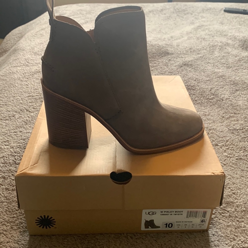 Ugg Pixley boot, brand new and still in the box. I purchased the wrong size.